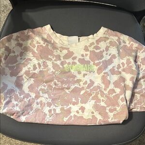 Gymshark Women’s Pink Camo Shirt